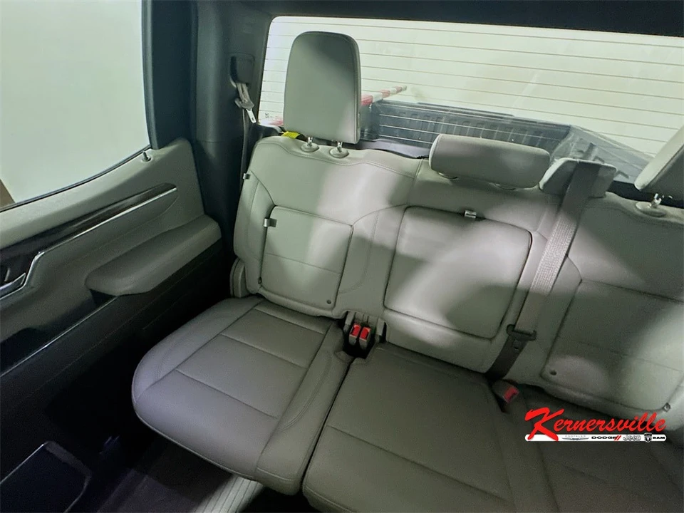 2024 Chevrolet Silverado 4th Gen - Image 12 of 21