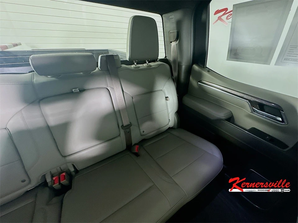 2024 Chevrolet Silverado 4th Gen - Image 14 of 21