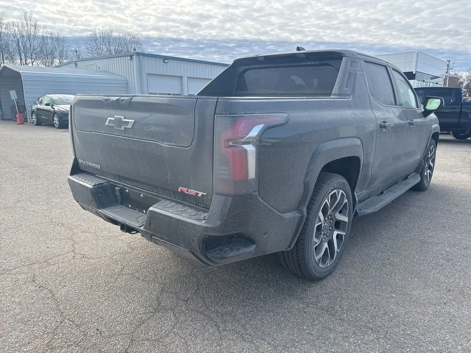 2024 Chevrolet Silverado 4th Gen - Image 3 of 8