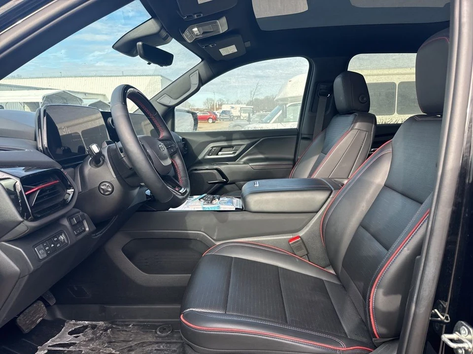 2024 Chevrolet Silverado 4th Gen - Image 5 of 8
