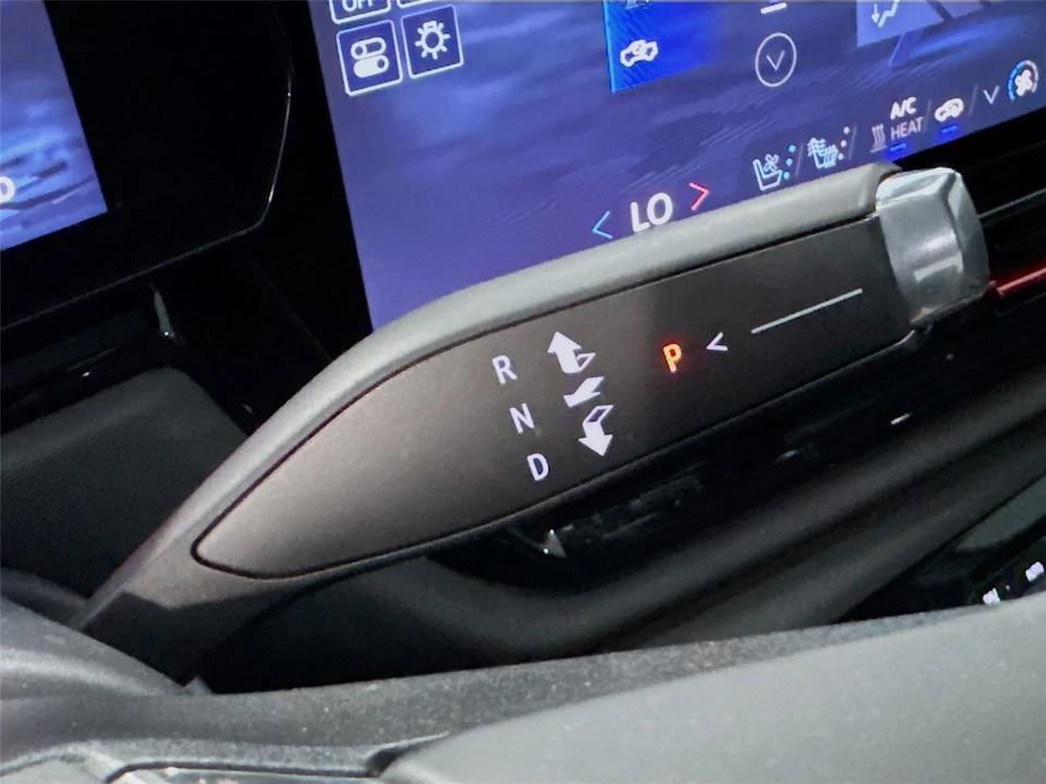 2024 Chevrolet Silverado 4th Gen - Image 14 of 21