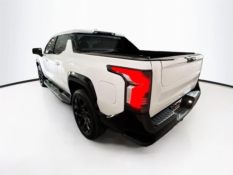 2024 Chevrolet Silverado 4th Gen - Image 27 of 31
