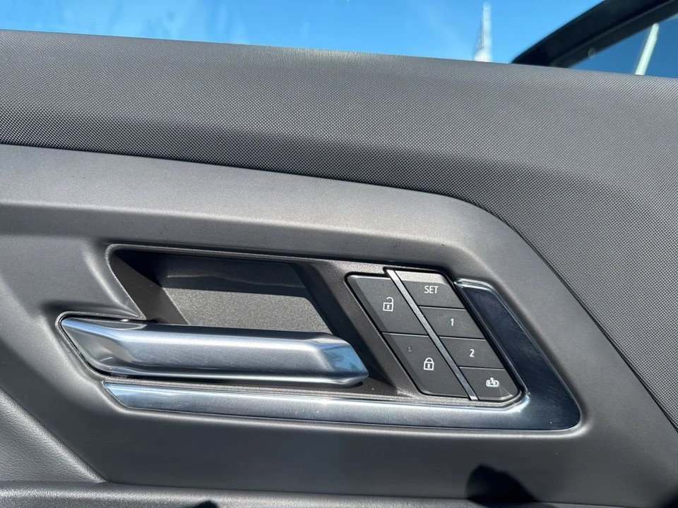 2024 Chevrolet Silverado 4th Gen - Image 12 of 21