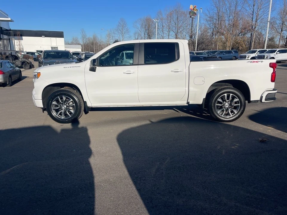 2024 Chevrolet Silverado 4th Gen - Image 2 of 21