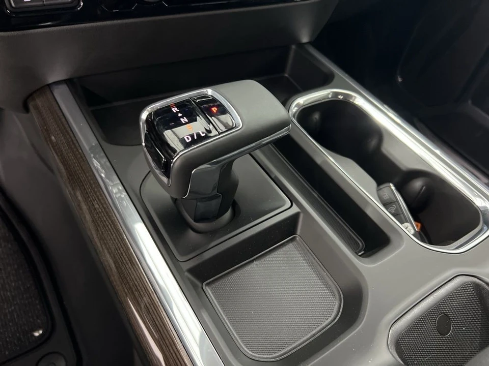 2024 Chevrolet Silverado 4th Gen - Image 16 of 21