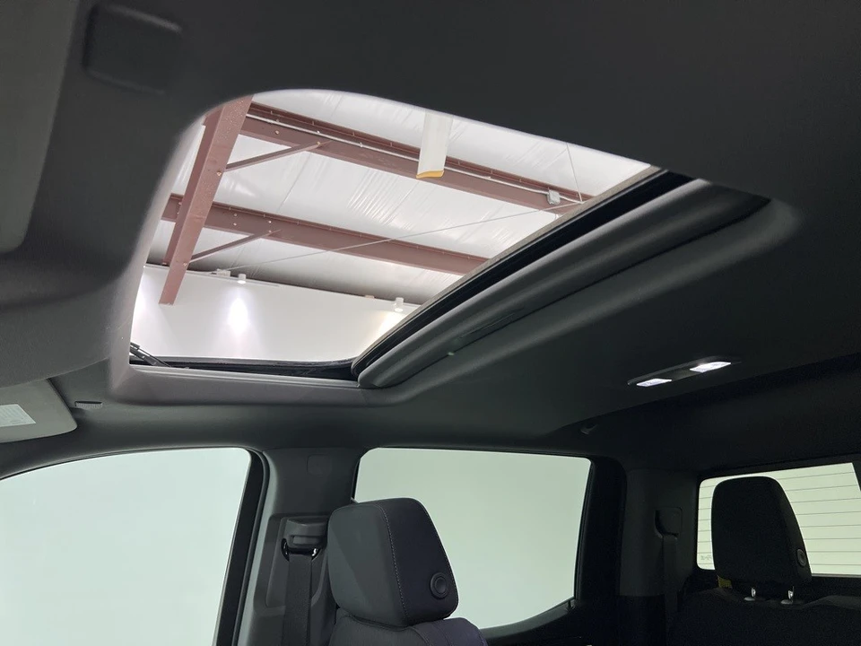 2024 Chevrolet Silverado 4th Gen - Image 18 of 21