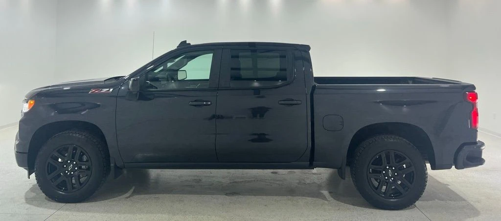 2024 Chevrolet Silverado 4th Gen - Image 2 of 31