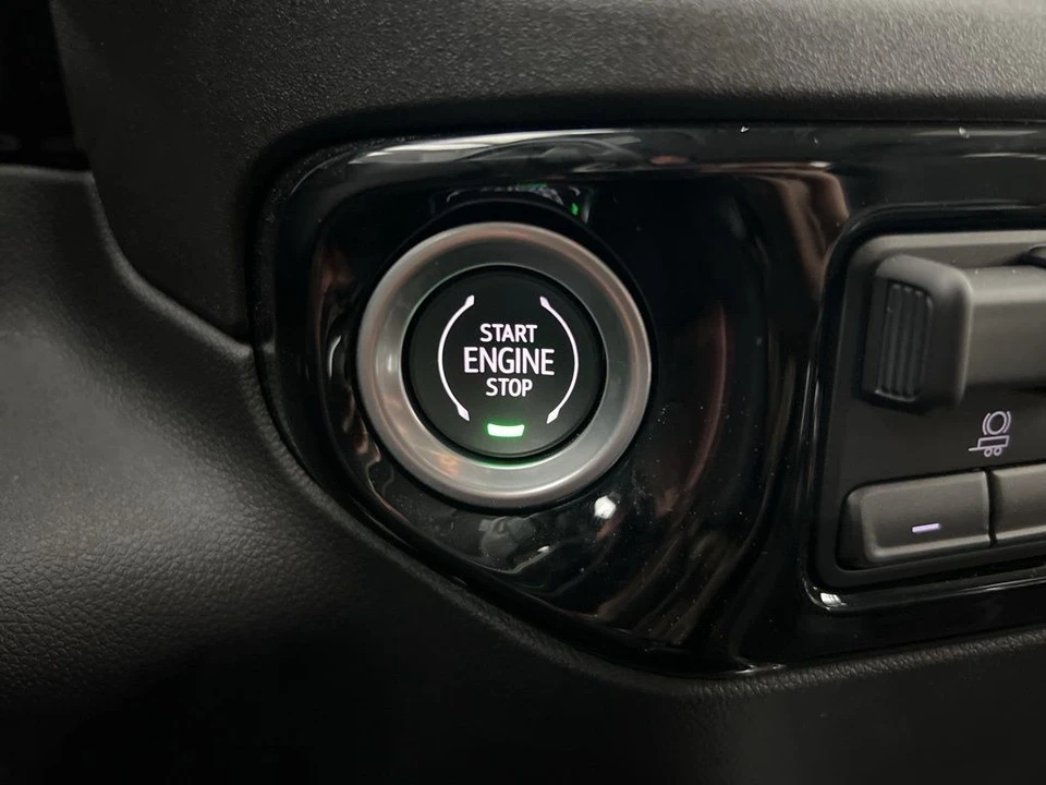 2024 Chevrolet Silverado 4th Gen - Image 16 of 31