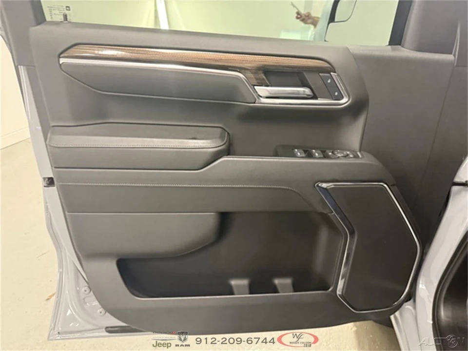 2024 Chevrolet Silverado 4th Gen - Image 11 of 19