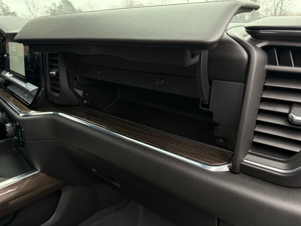 2024 Chevrolet Silverado 4th Gen - Image 17 of 21