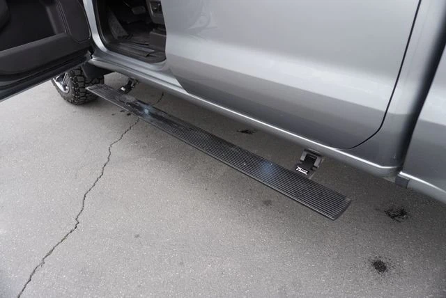 2024 Chevrolet Silverado 4th Gen - Image 18 of 21