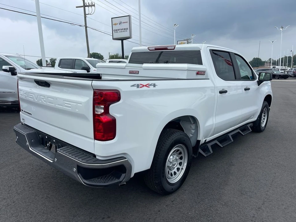 2024 Chevrolet Silverado 4th Gen - Image 5 of 12