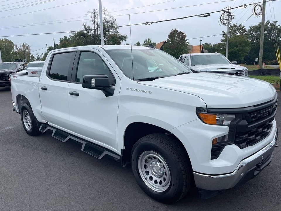 2024 Chevrolet Silverado 4th Gen - Image 7 of 12