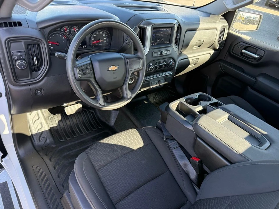 2024 Chevrolet Silverado 4th Gen - Image 10 of 12