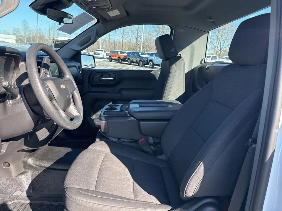 2024 Chevrolet Silverado 4th Gen - Image 2 of 21