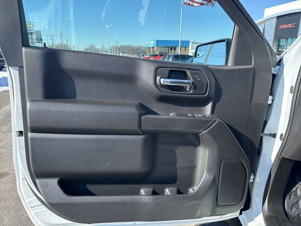 2024 Chevrolet Silverado 4th Gen - Image 19 of 21