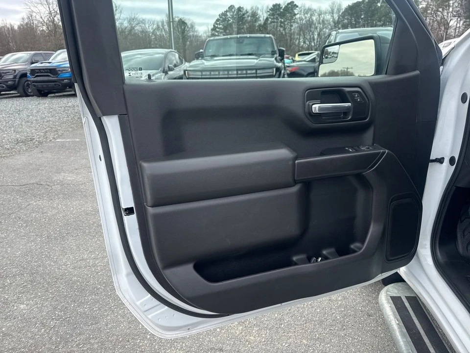 2024 Chevrolet Silverado 4th Gen - Image 20 of 21