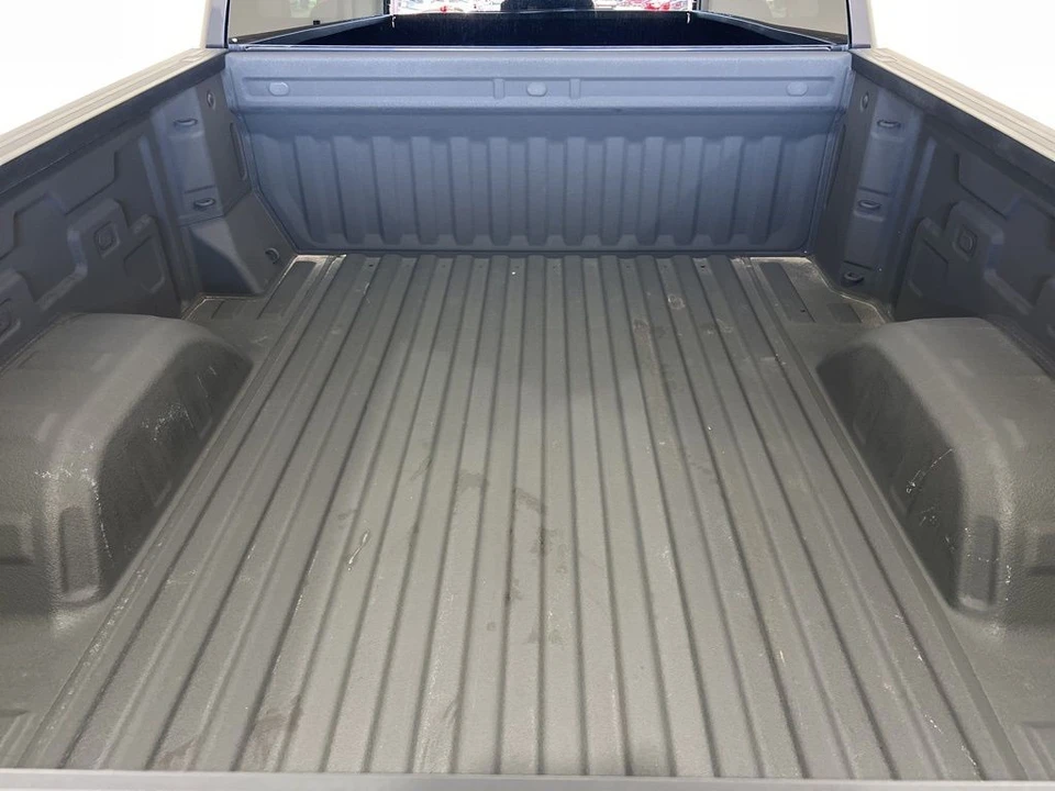 2024 Chevrolet Silverado 4th Gen - Image 16 of 21