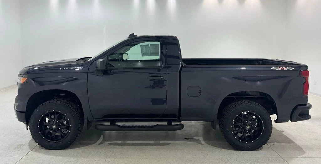 2024 Chevrolet Silverado 4th Gen - Image 2 of 21