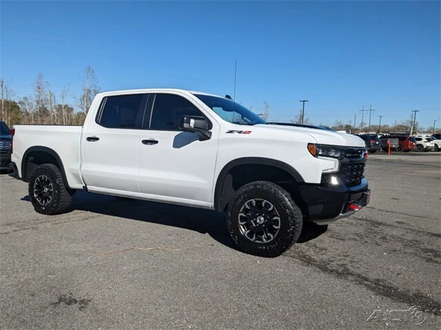 2024 Chevrolet Silverado 4th Gen - Image 2 of 21