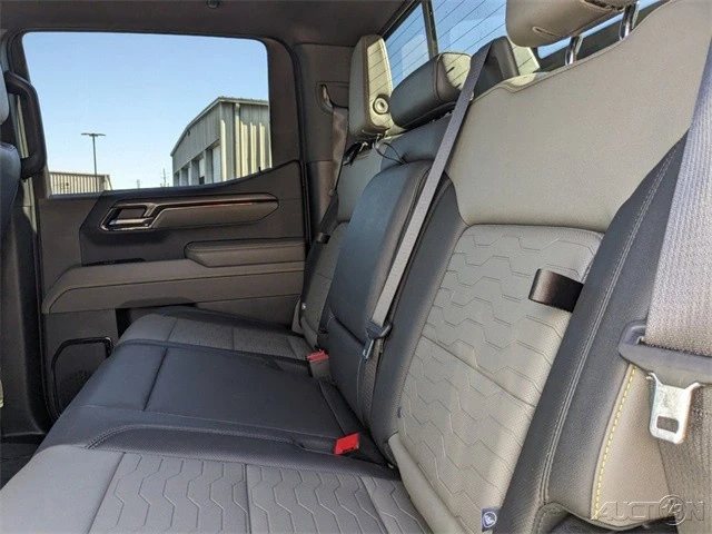 2024 Chevrolet Silverado 4th Gen - Image 14 of 21