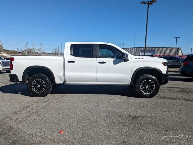 2024 Chevrolet Silverado 4th Gen - Image 3 of 21