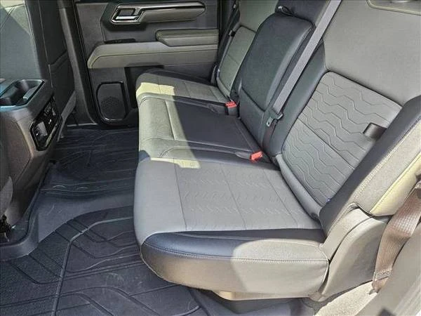 2024 Chevrolet Silverado 4th Gen - Image 18 of 21