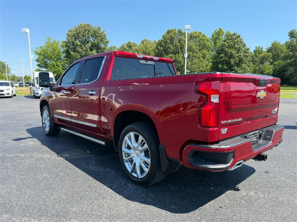 2024 Chevrolet Silverado 4th Gen - Image 5 of 31