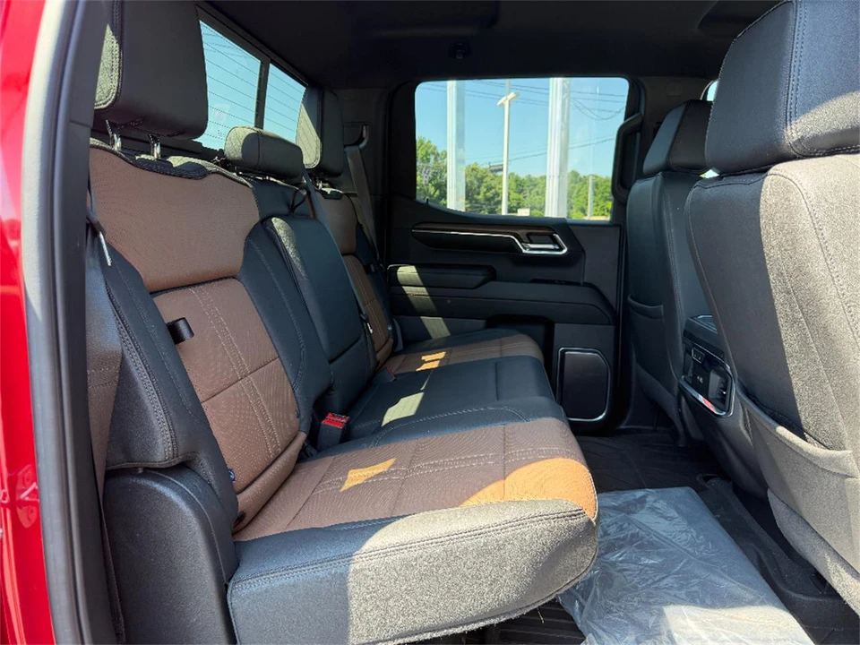 2024 Chevrolet Silverado 4th Gen - Image 18 of 31
