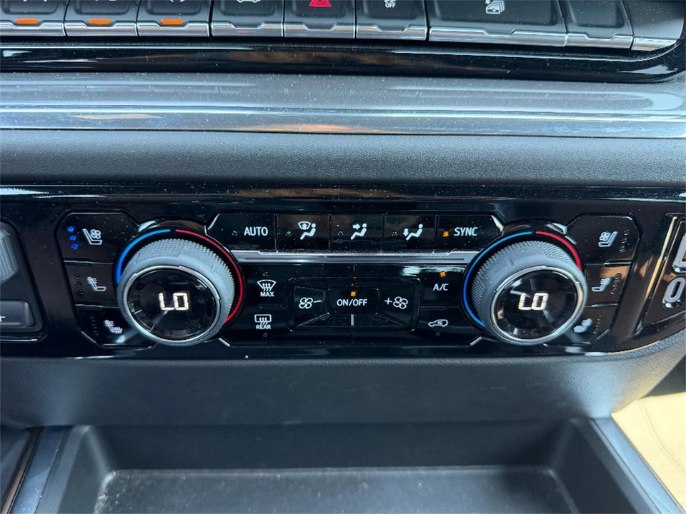 2024 Chevrolet Silverado 4th Gen - Image 30 of 31