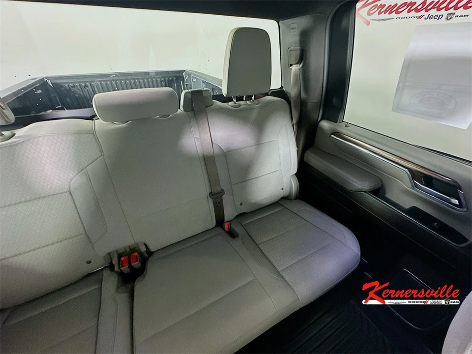 2024 Chevrolet Silverado 4th Gen - Image 14 of 21