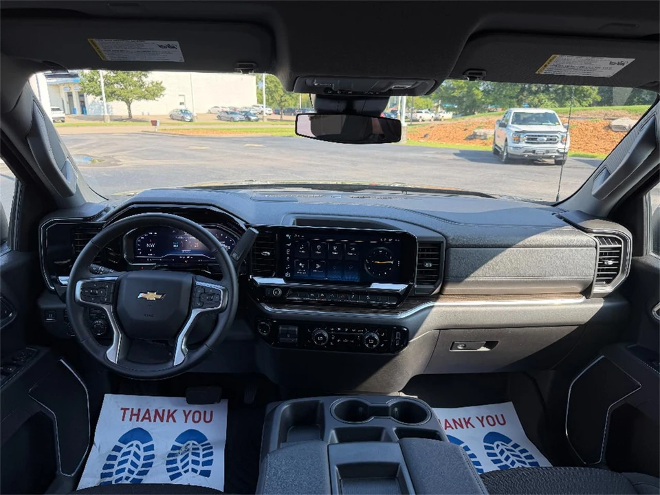2024 Chevrolet Silverado 4th Gen - Image 19 of 31