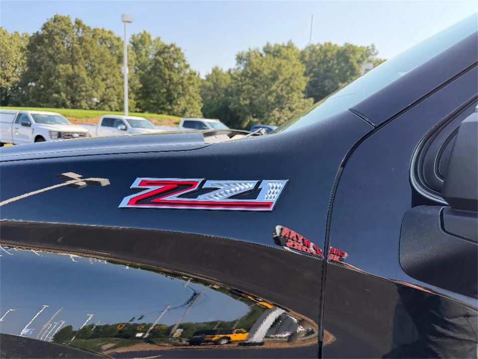 2024 Chevrolet Silverado 4th Gen - Image 10 of 31