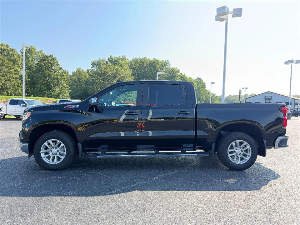 2024 Chevrolet Silverado 4th Gen - Image 4 of 31