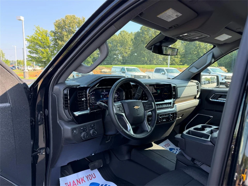 2024 Chevrolet Silverado 4th Gen - Image 30 of 31