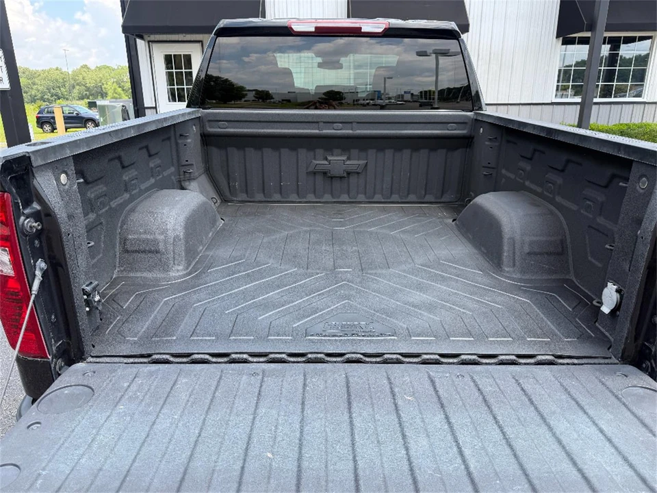 2024 Chevrolet Silverado 4th Gen - Image 12 of 31