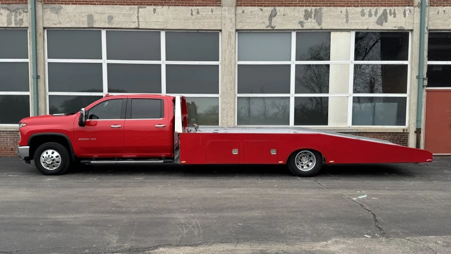 2024 Chevrolet Silverado Heavy Duty 4th Gen - Image 2 of 9