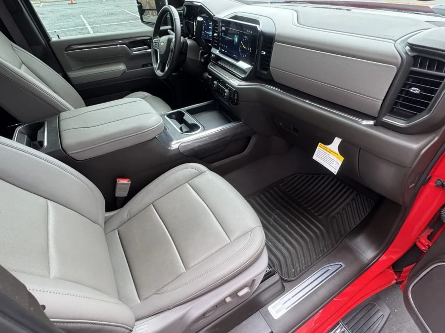2024 Chevrolet Silverado Heavy Duty 4th Gen - Image 7 of 9