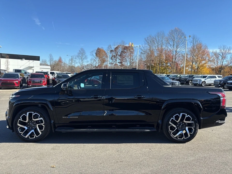 2024 Chevrolet Silverado - Image 2 of 12