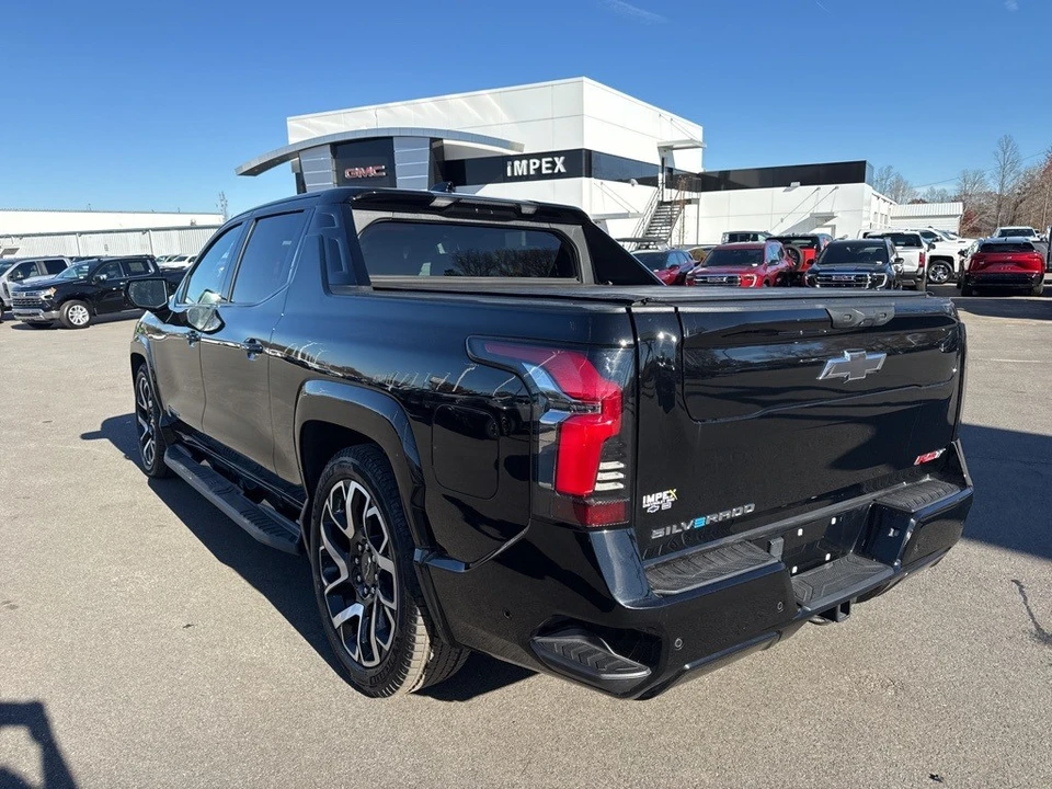 2024 Chevrolet Silverado - Image 3 of 12