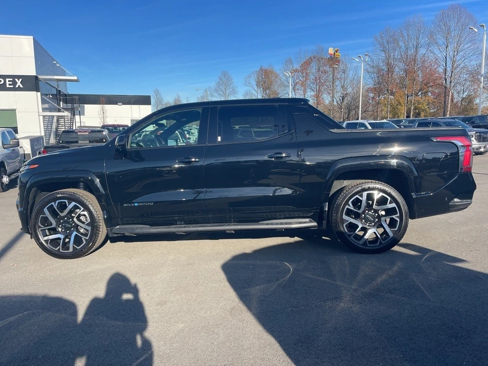 2024 Chevrolet Silverado - Image 2 of 12