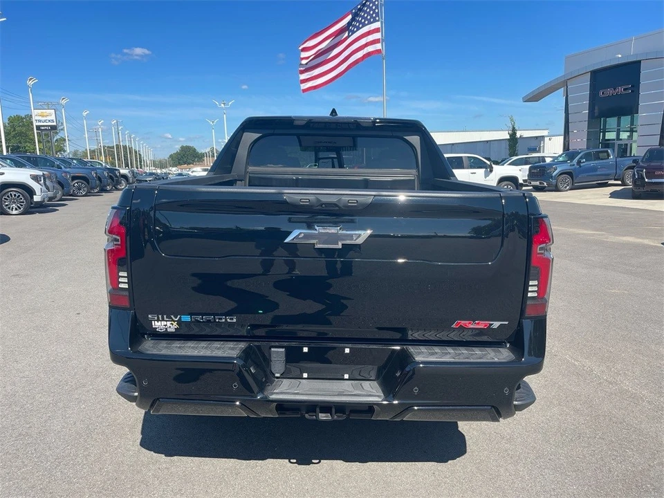 2024 Chevrolet Silverado - Image 4 of 12