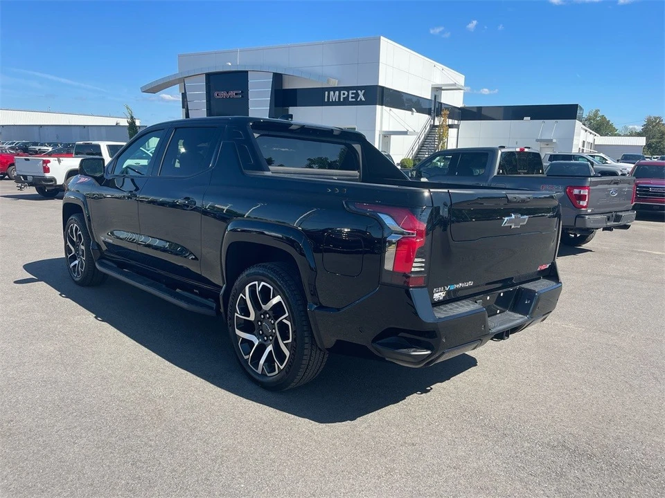 2024 Chevrolet Silverado - Image 3 of 12