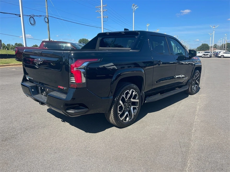 2024 Chevrolet Silverado - Image 5 of 12