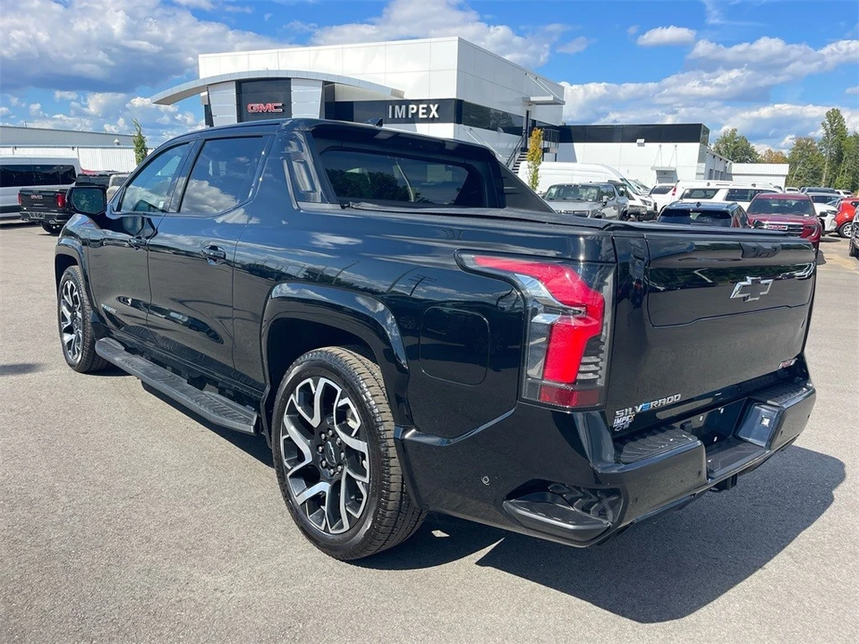 2024 Chevrolet Silverado - Image 3 of 12
