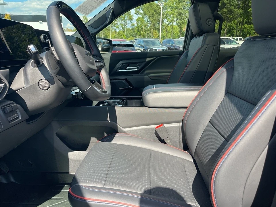 2024 Chevrolet Silverado - Image 9 of 12