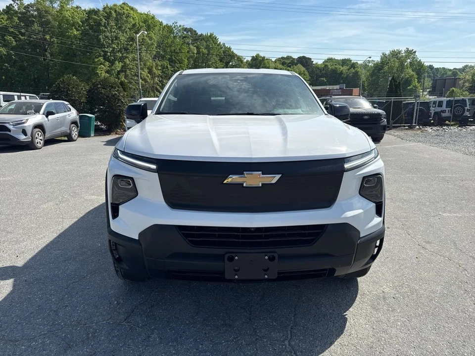 2024 Chevrolet Silverado - Image 8 of 21