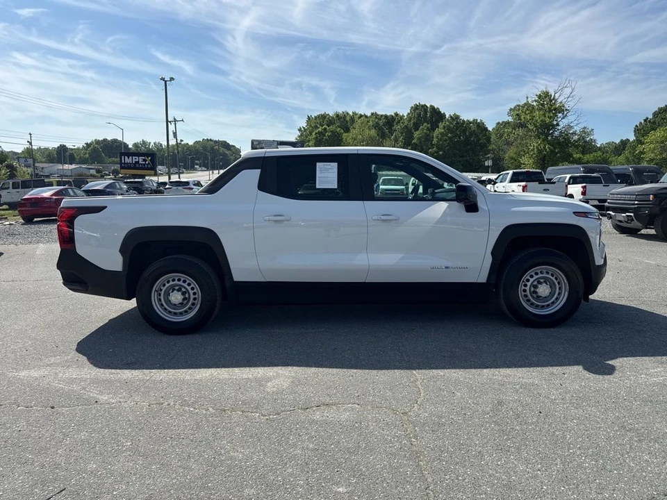 2024 Chevrolet Silverado - Image 6 of 21