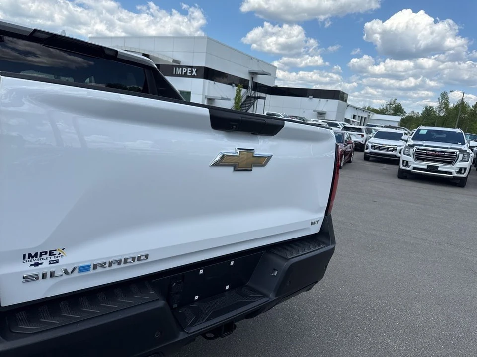 2024 Chevrolet Silverado 4th Gen - Image 30 of 31