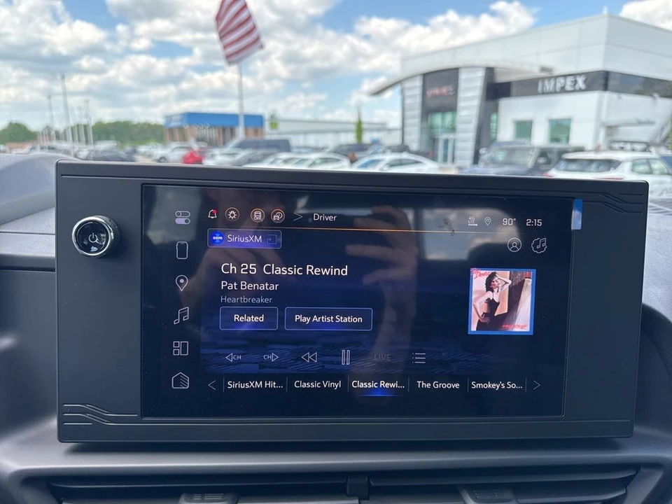 2024 Chevrolet Silverado 4th Gen - Image 18 of 31